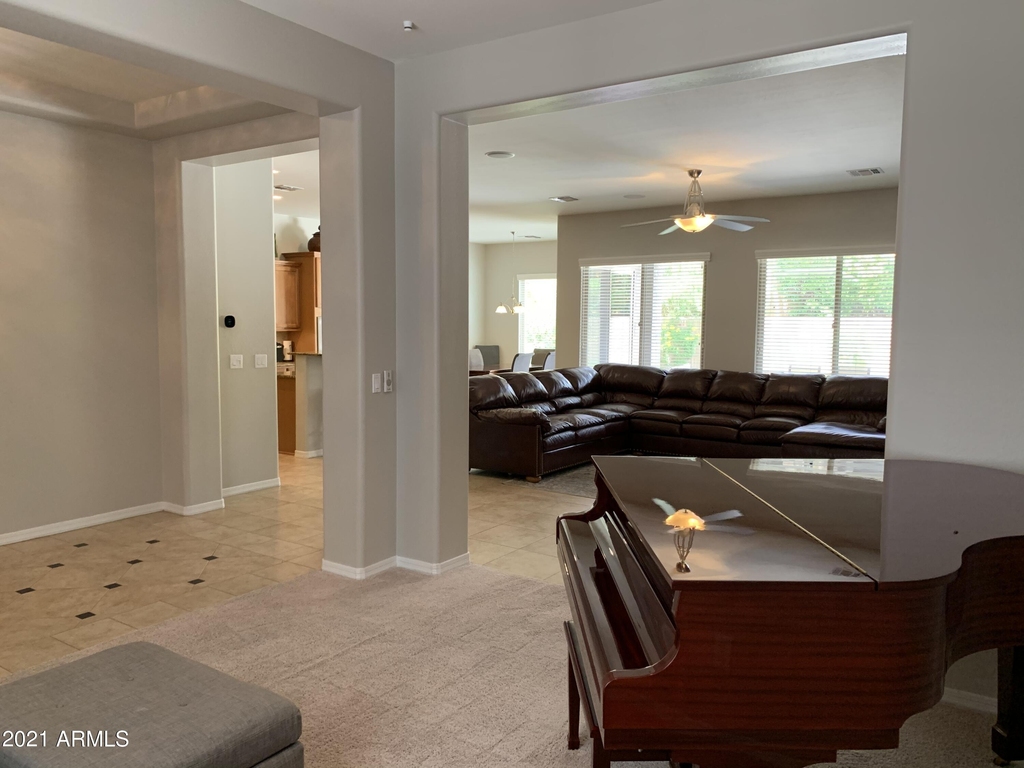 1608 W White Feather Lane - Photo 5