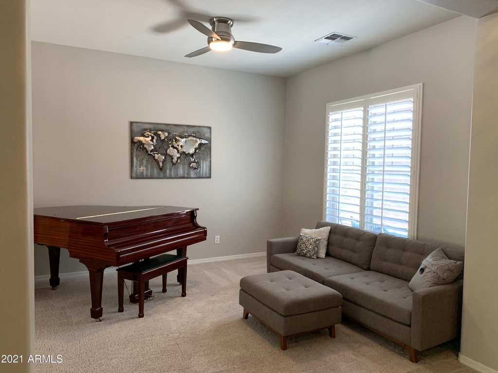 1608 W White Feather Lane - Photo 4