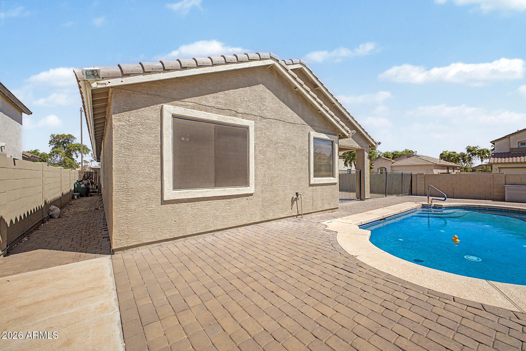 15207 W Windward Avenue - Photo 31