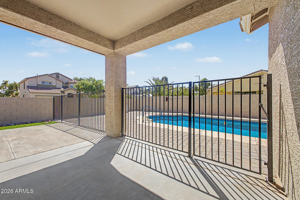 15207 W Windward Avenue - Photo 28