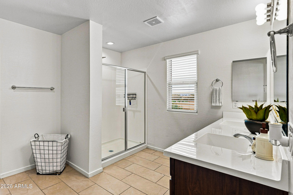 20204 N Wilford Avenue - Photo 17