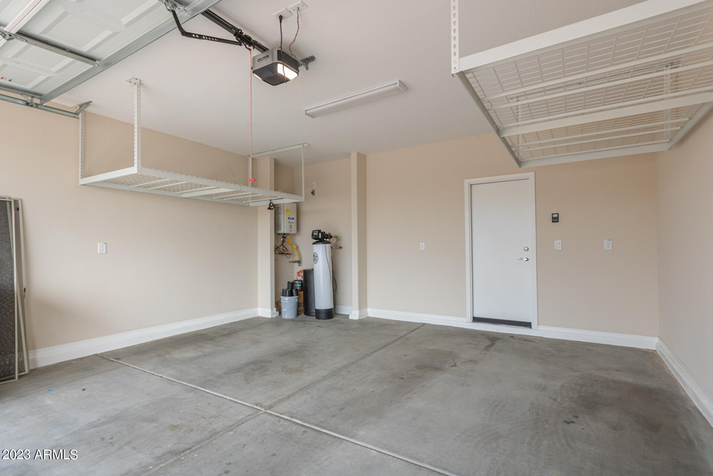19740 W Palo Verde Drive - Photo 35