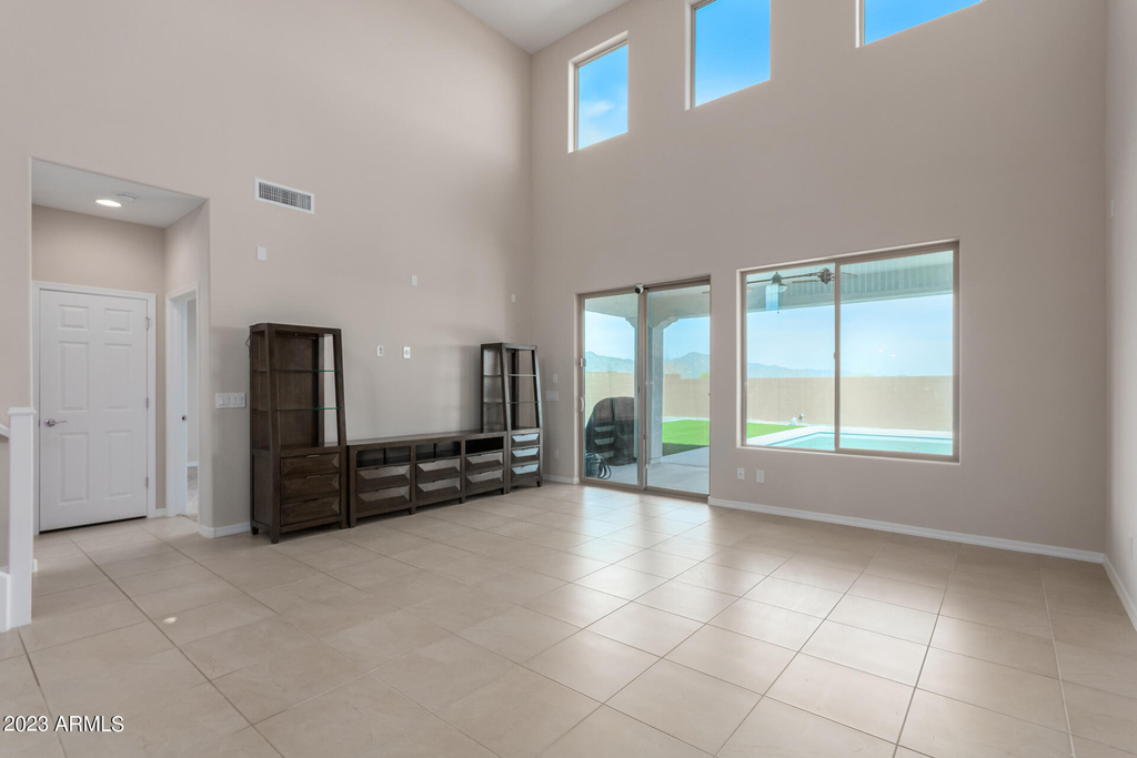 19740 W Palo Verde Drive - Photo 7