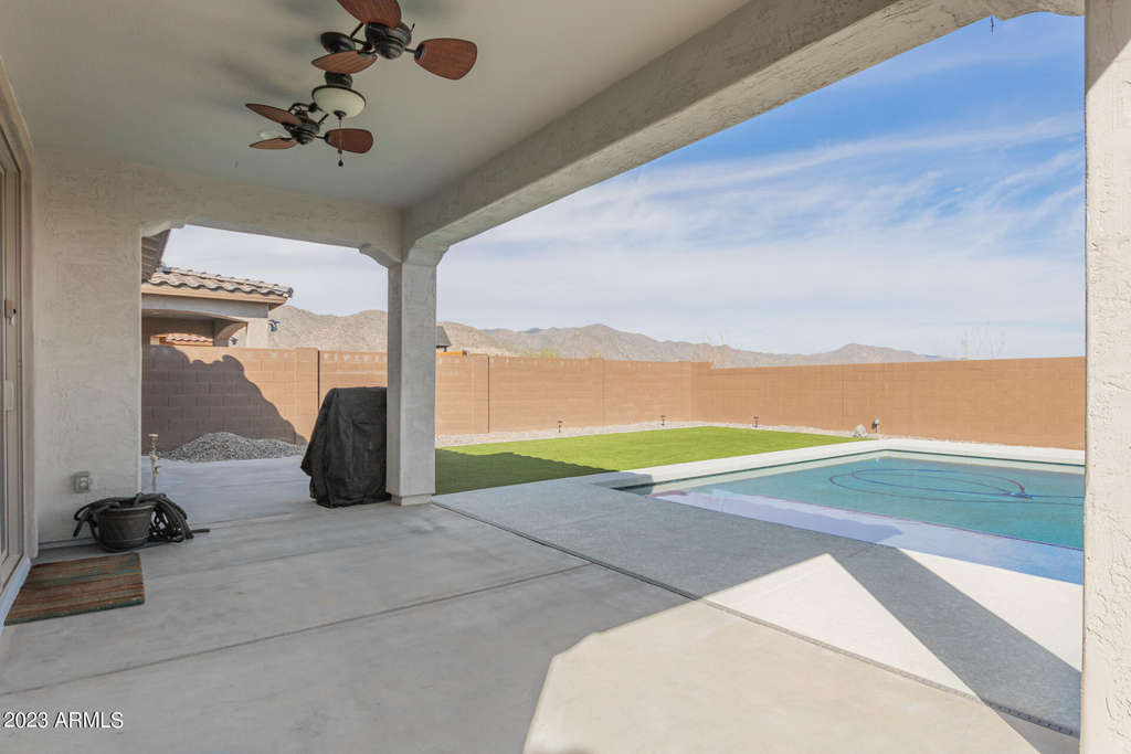 19740 W Palo Verde Drive - Photo 3