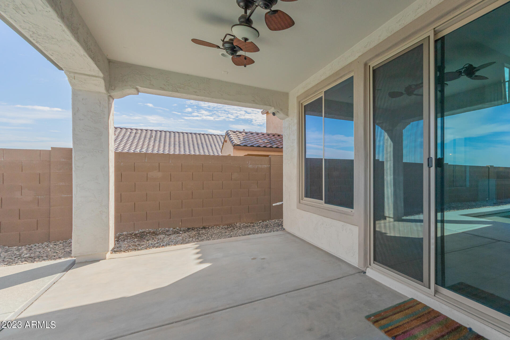 19740 W Palo Verde Drive - Photo 36