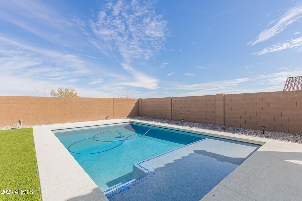 19740 W Palo Verde Drive - Photo 37