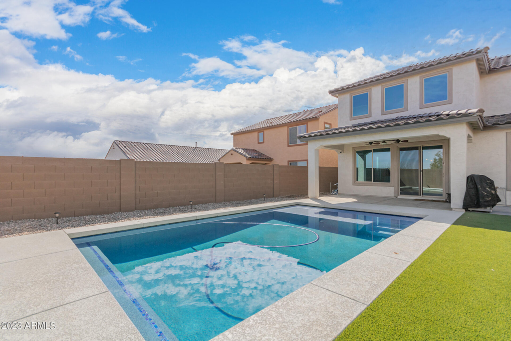 19740 W Palo Verde Drive - Photo 41