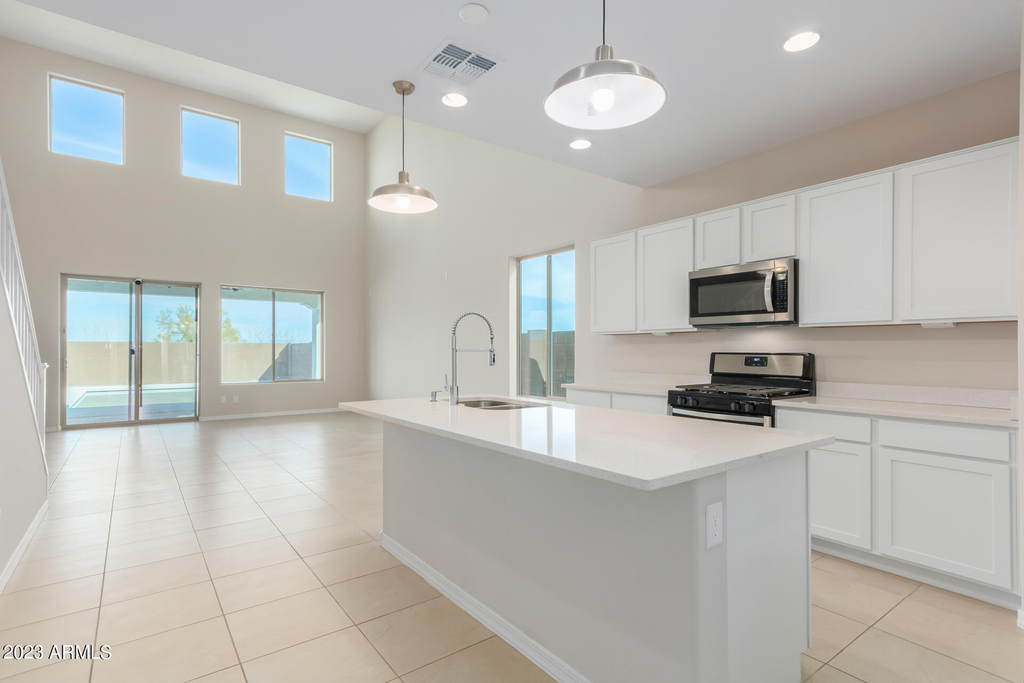 19740 W Palo Verde Drive - Photo 14