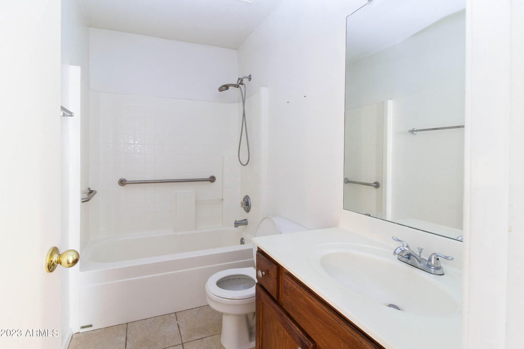 9828 E Knowles Avenue - Photo 12