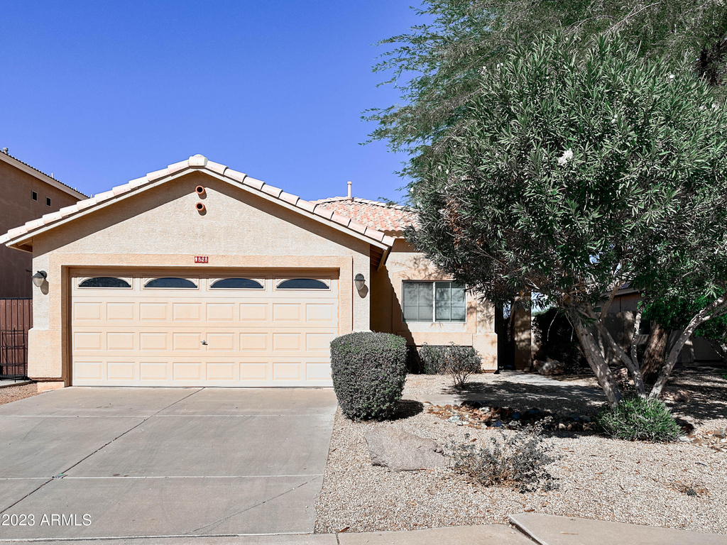 9828 E Knowles Avenue - Photo 0
