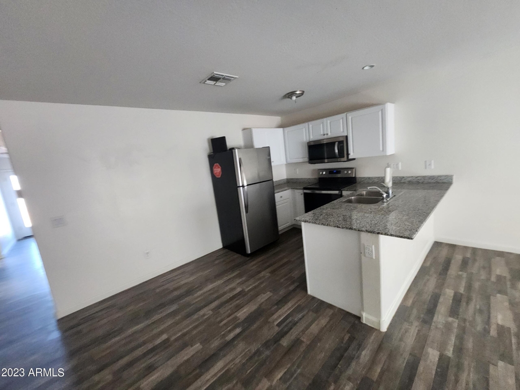 158 W Taylor Avenue - Photo 1