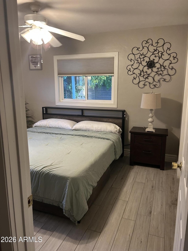 6919 E Cheery Lynn Road - Photo 5
