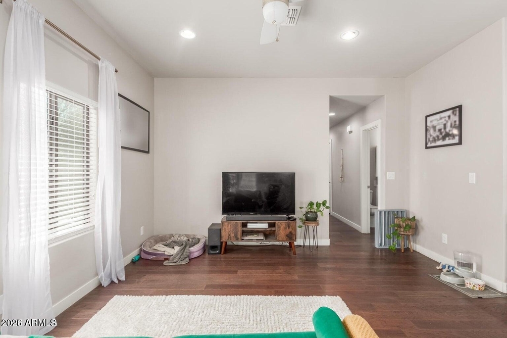 1645 W Willetta Street - Photo 6