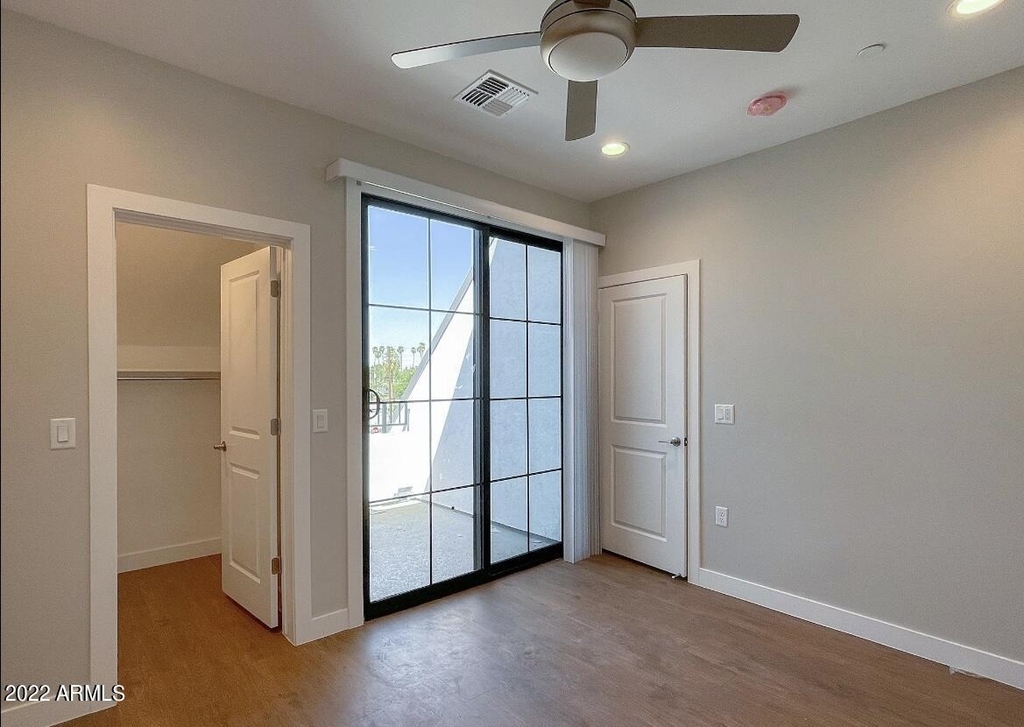 3215 E Flower Street - Photo 51