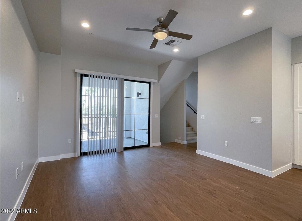 3215 E Flower Street - Photo 34
