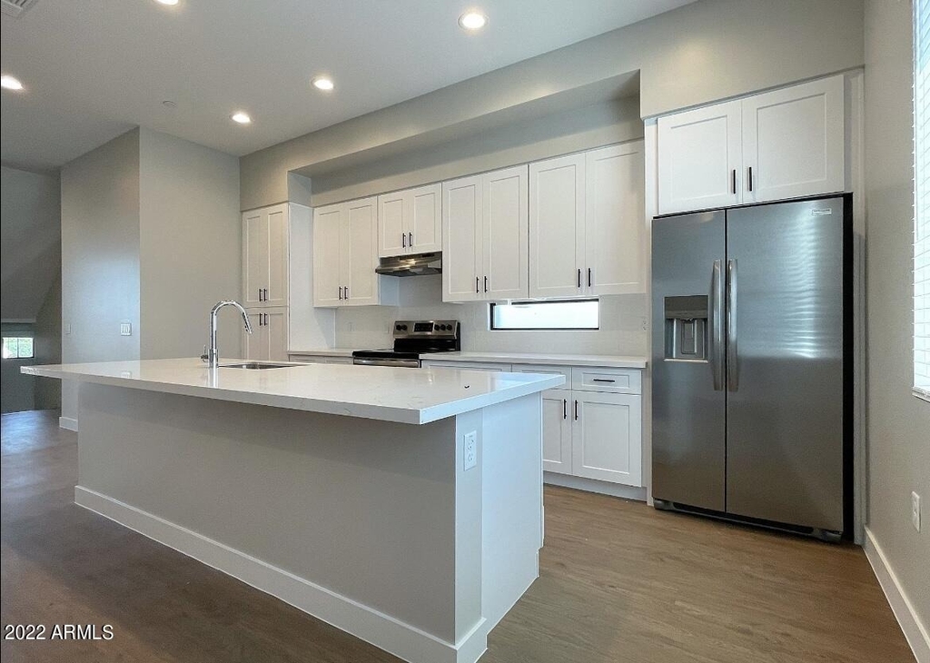 3215 E Flower Street - Photo 25
