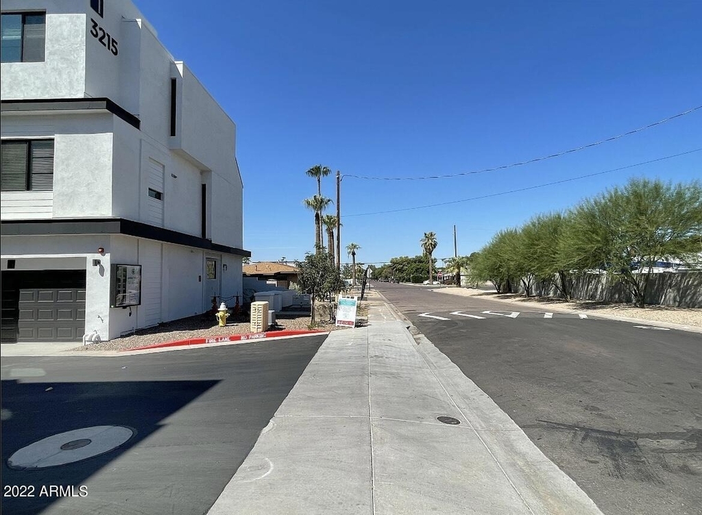 3215 E Flower Street - Photo 57