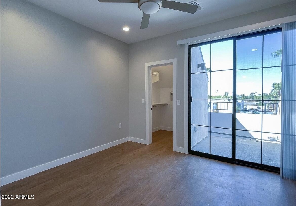 3215 E Flower Street - Photo 52
