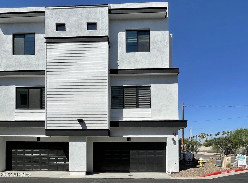 3215 E Flower Street - Photo 2