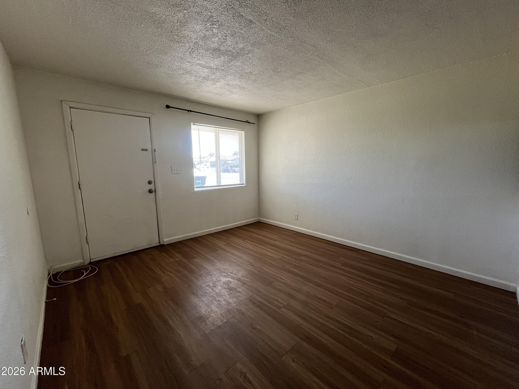 371 N Nevada Street - Photo 2