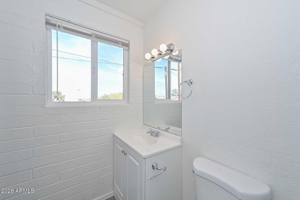 730 E Siesta Drive - Photo 8