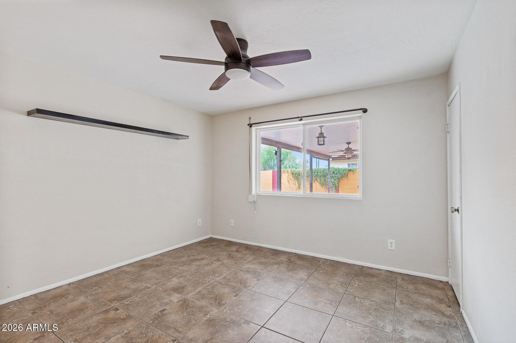 1601 W Marco Polo Road - Photo 12