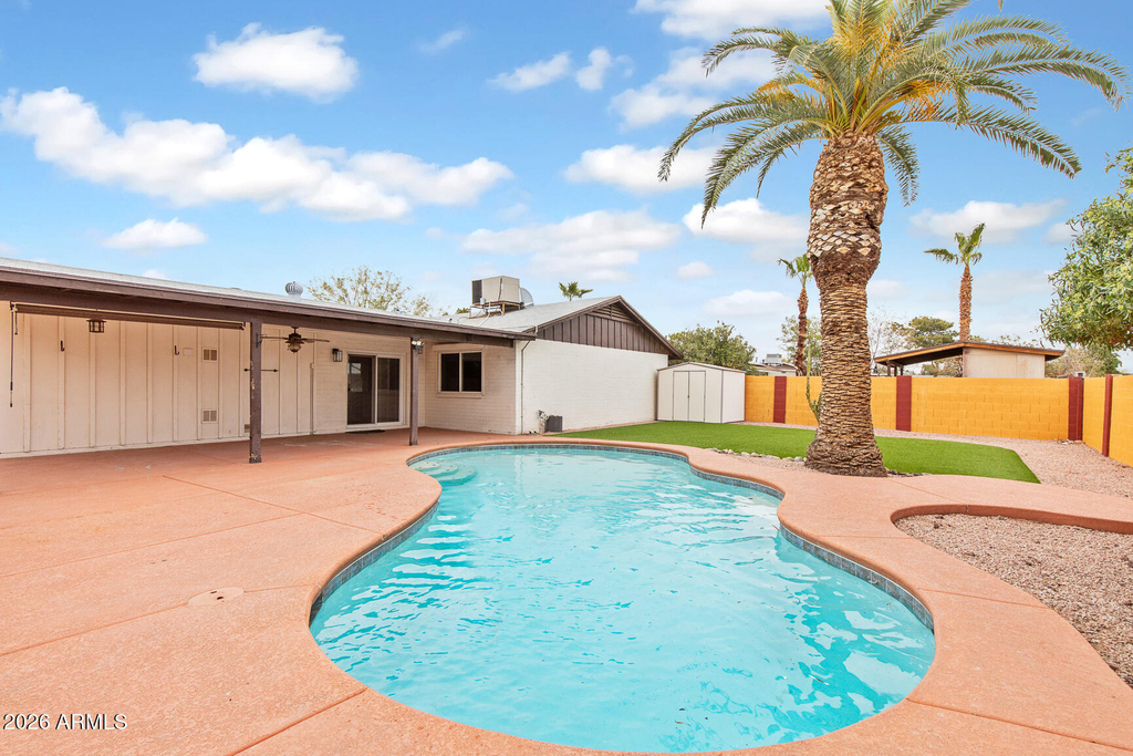 1601 W Marco Polo Road - Photo 0