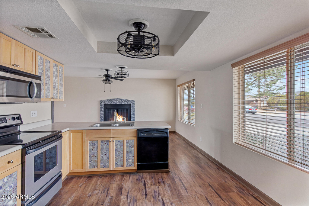 1601 W Marco Polo Road - Photo 4
