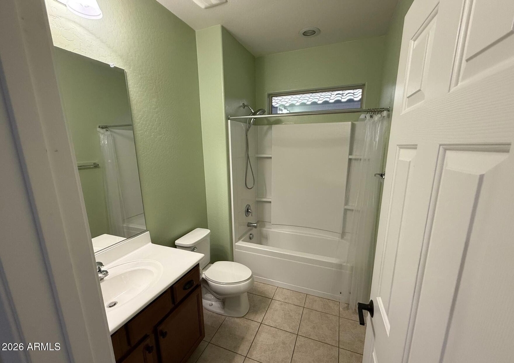 3417 N San Marin Drive - Photo 17