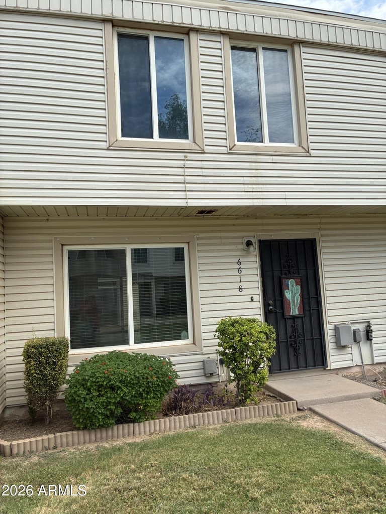 6618 S Palm Drive - Photo 1