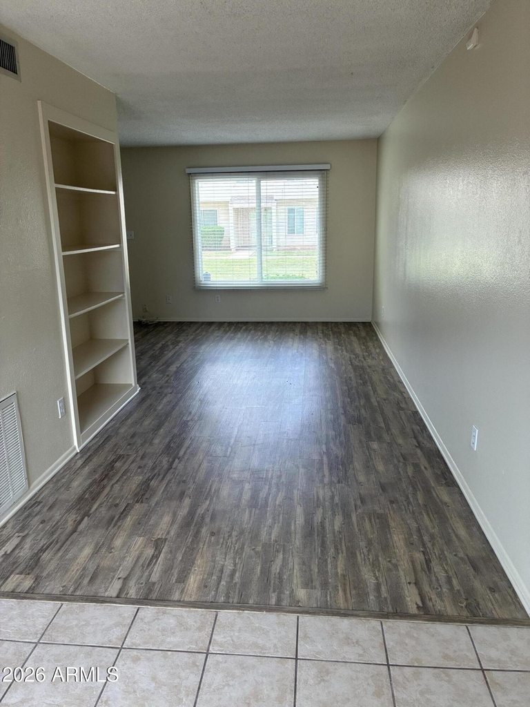6618 S Palm Drive - Photo 3