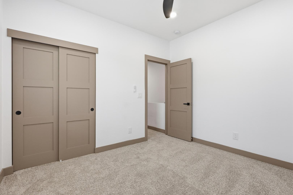 2809 E Trumbull - Photo 17