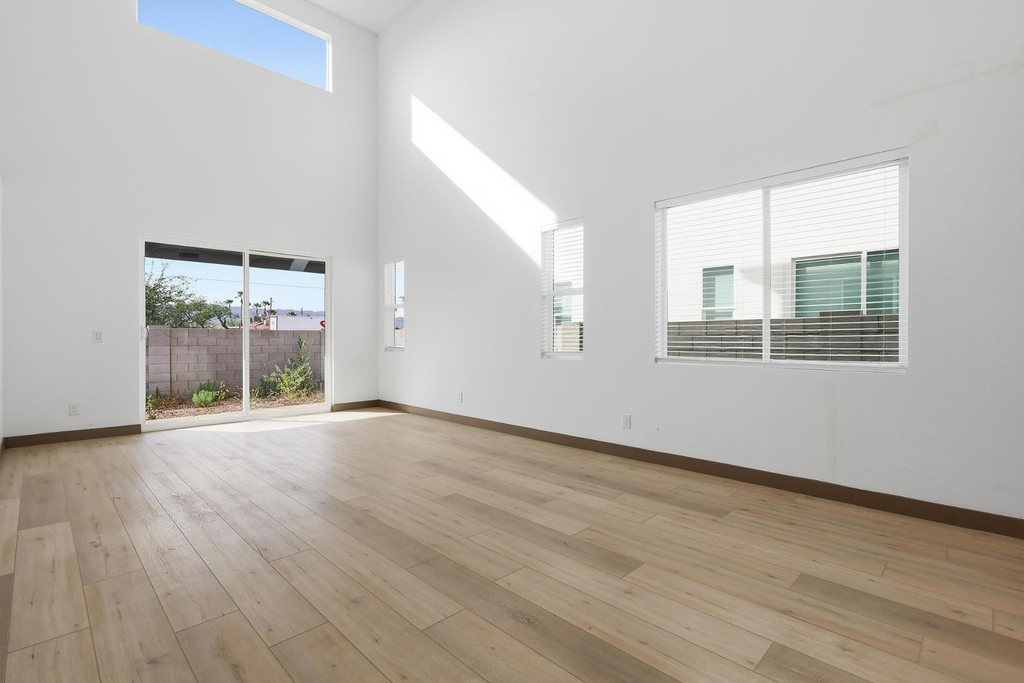 2809 E Trumbull - Photo 7