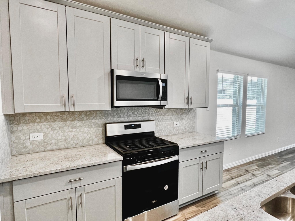 2343 Aspen Hill Drive - Photo 3