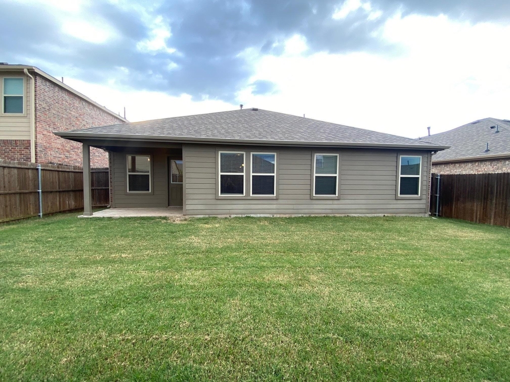 2105 Meadow Park Drive - Photo 18