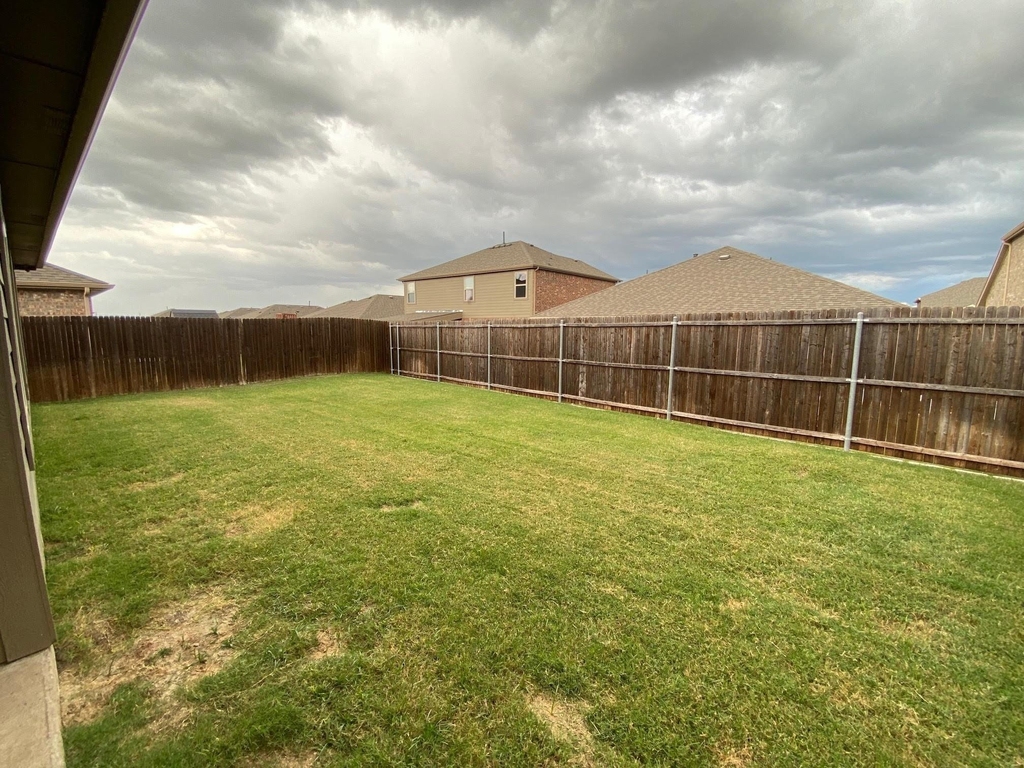 2105 Meadow Park Drive - Photo 19