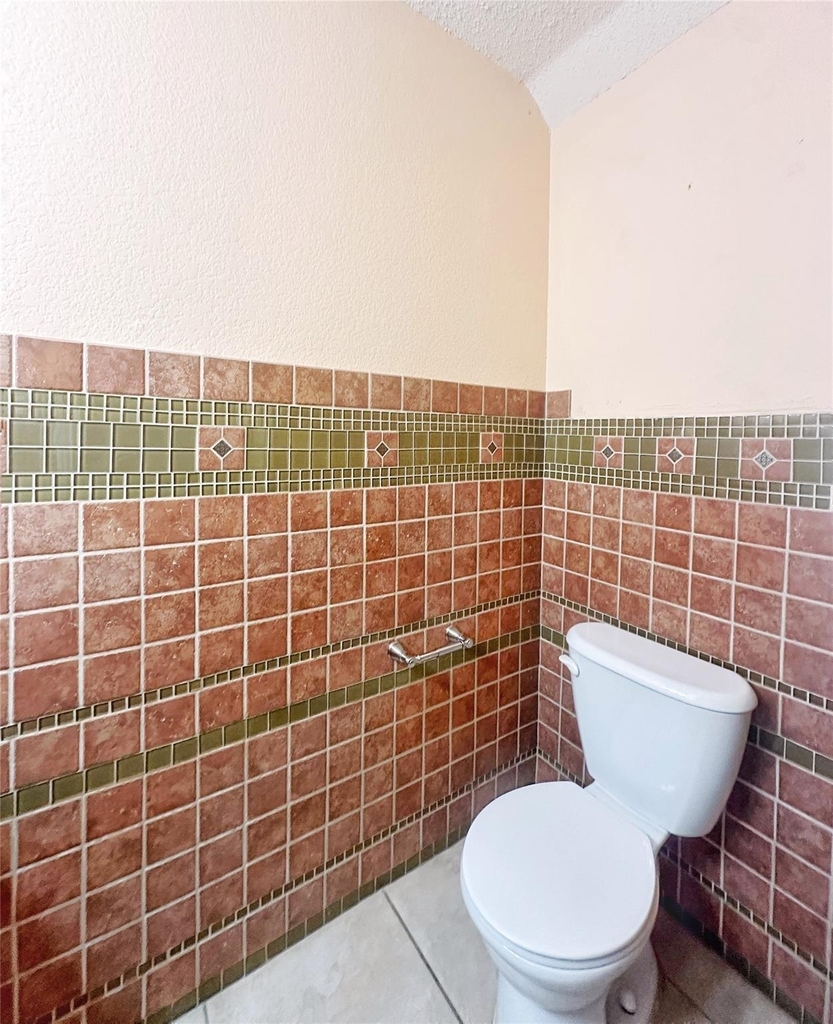 4512 Bellcrest Drive - Photo 3