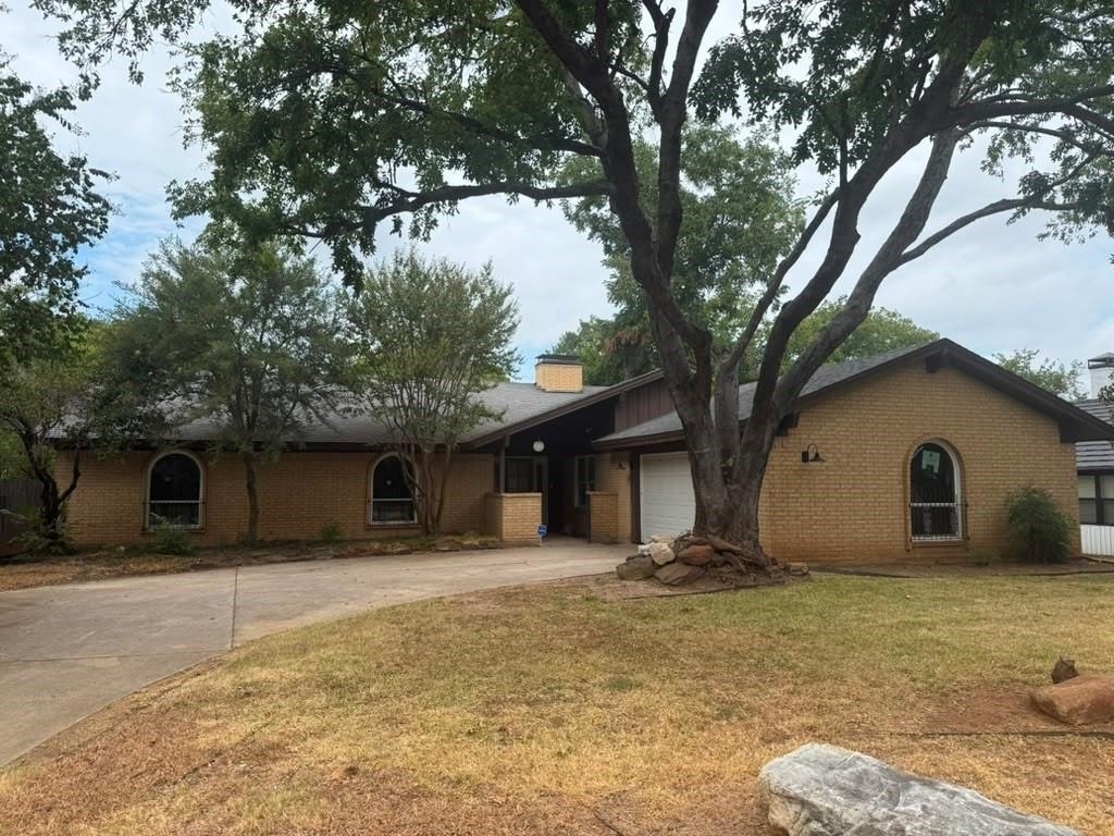 7317 Yolanda Drive - Photo 1