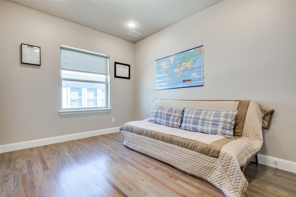 2821 Lindale Drive - Photo 16