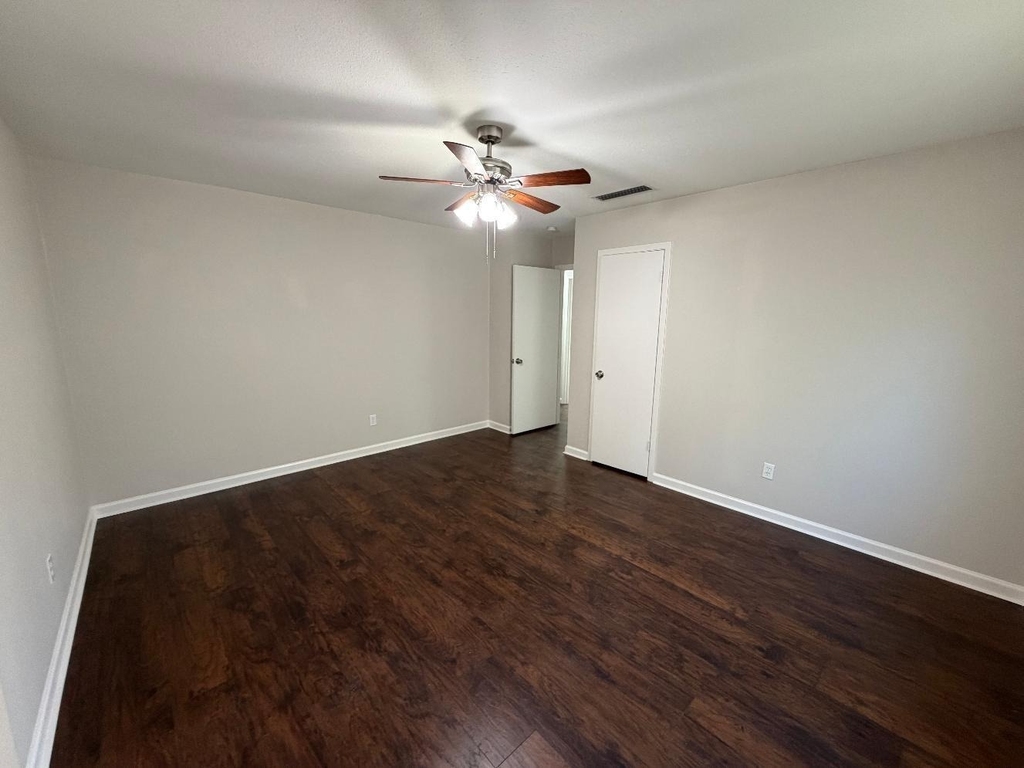 3109 Manchester Drive - Photo 10
