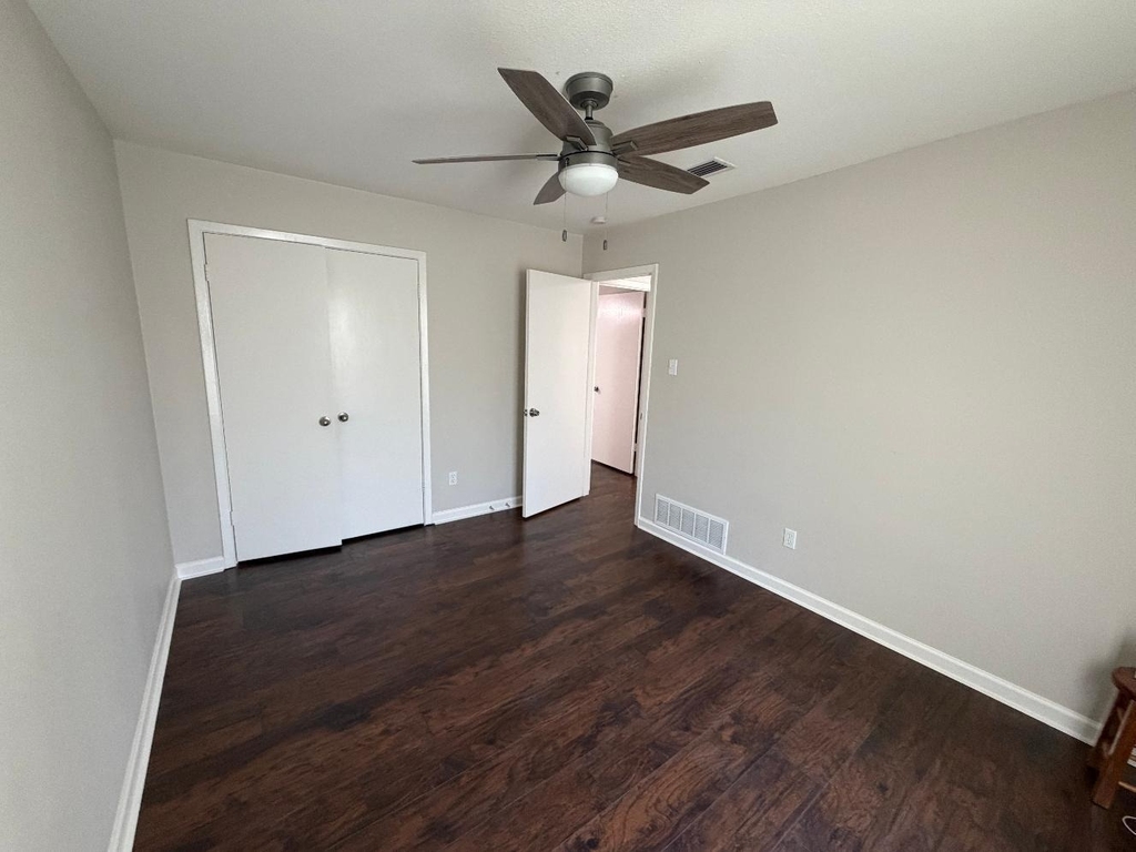 3109 Manchester Drive - Photo 9