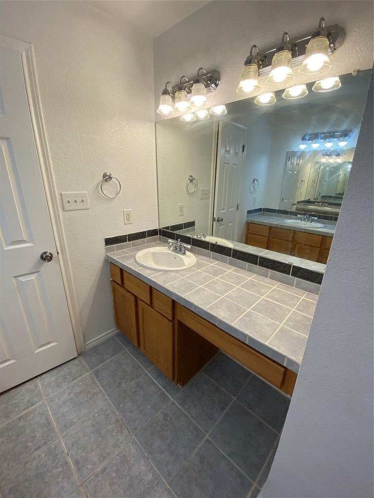 2212 Snake River Drive - Photo 4