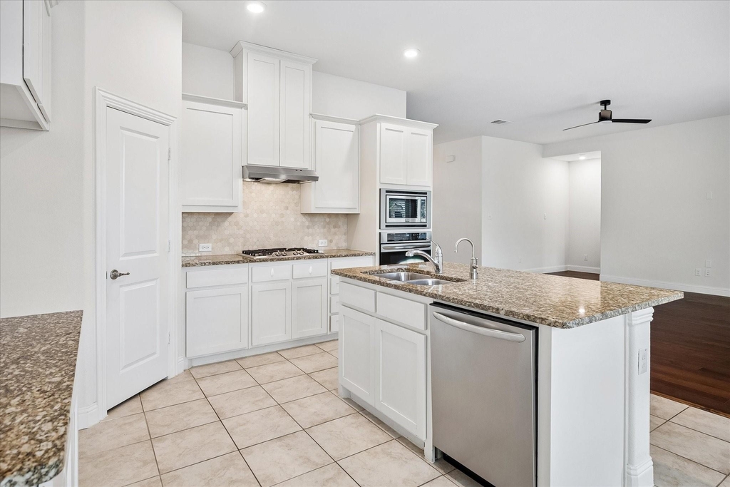 2949 Open Range Drive - Photo 4