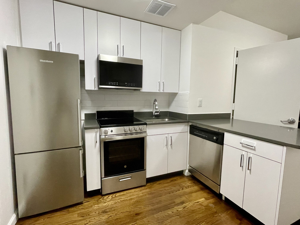 West 73rd Street - Photo 3