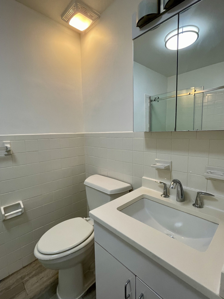 West 73rd Street - Photo 5