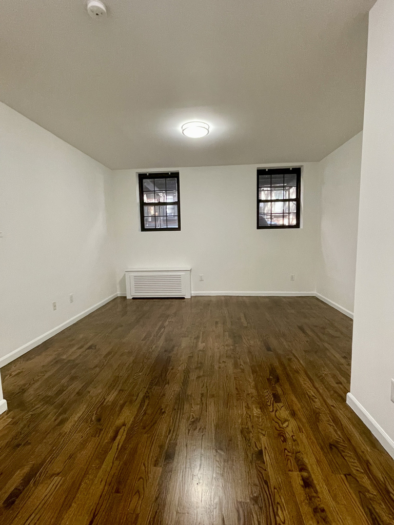 West 73rd Street - Photo 1