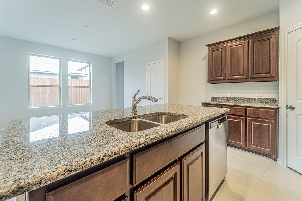 3305 Shortgrass Lane - Photo 7