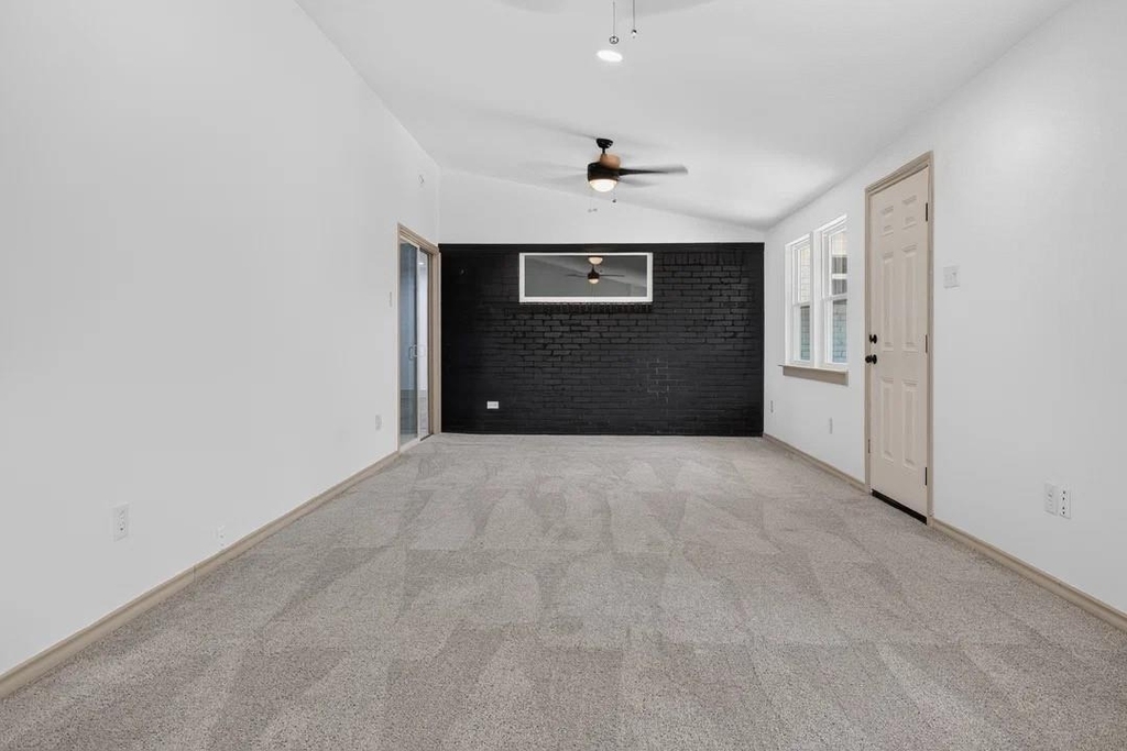 3811 Ovid Avenue - Photo 15