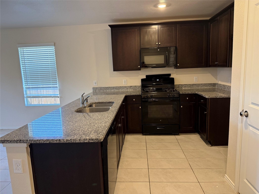 5927 Nyquist Way - Photo 4