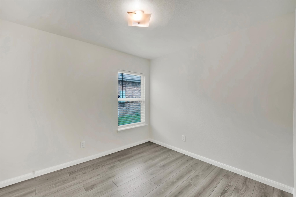170 Kennedy Drive - Photo 14